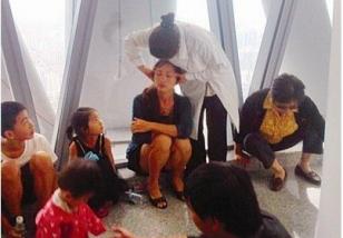 ���ݼ�ͣ 40�˱���200�׸߿�