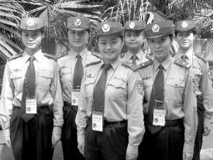 �Ĵ��¶�����Ů�ǹ� "��ƿ"ҲҪ���ں�