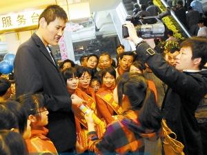 Ҫ��Ů�����߳�1.7��