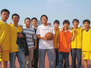 �߿�״Ԫ���ӳ�ŭɱͬѧ �����Ӿ��ڶ�