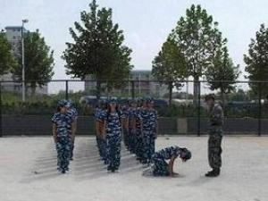 �����ش�ѧŮ����ѵ������ У������