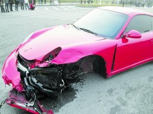 ����ײ�ϱ�ʱ�� ������쭳��𳵻�