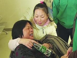 ���Ӳ��������ھ����̻���Ů���� ���´�̥������