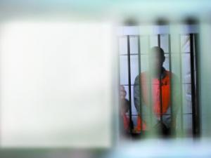 ����ײ��Ů��ؤ 1Сʱ�󷵻��ֳ�����ѹ��