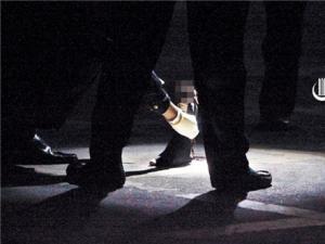 Ȫ������1ֻŮ�ԶϽŸ�¥׹�� ����������׹¥ʱ֫��