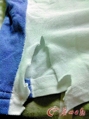 校服.jpg 校服.jpg