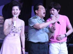 ��˫�������տ���ίϯ �����������ס��Ƶ��Ĵ̼�����