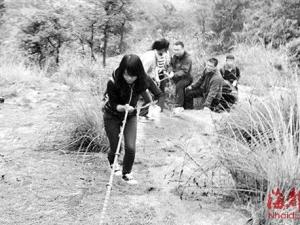 3����Ů̽����Ѱ��׾��ڵ���·����16��Сʱ