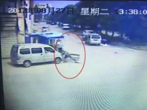 �人һ���������복�� ����20����ײ��������