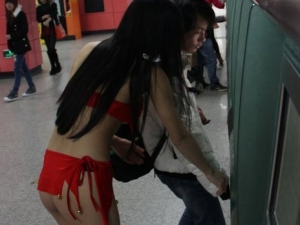 �����������Ķ�¶��¶���ڵ���ָ· ���ڲ�ʤ����¶¶