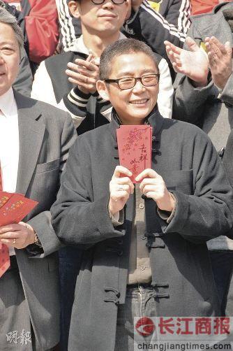 ������Ů�γ���ͬ�������ع� Ů�Ѵ����(��ͼ)