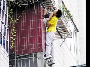 �������׶� Т�С����¸硱�ж�����