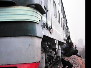 ��ɳۻ����Ӱ ����Ů�����ͣ�г���ͼ��