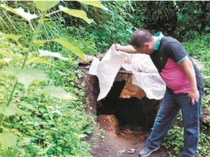 ��ʩŮɽ������Ѩ�Ӿ���6�� �׷����Ӷ�������