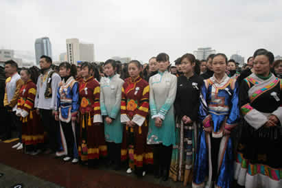 ����־�� Я����ǰ