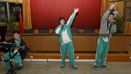 ��ѧ���ֶ�������㡱ҡ��