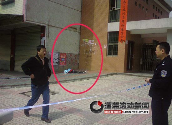 ����һ�к�����ĸ����8¥ˤ��