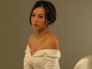 ����Ů�������������»���ͮ����������