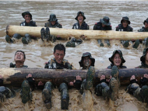 �侯�����ܶ�ĳ����֯����ѵ��