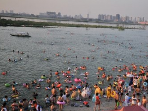 ���Ⱥ�����Ӿ��ͬ���½��ӡ� ��ȫȴ�ɴ�����