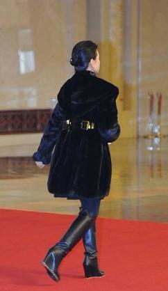 �ݳ�Ʒ���� ����ίԱ��������˭������ͼ��