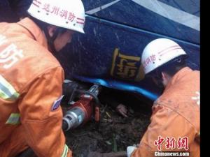 �Ĵ�������32�˿ͳ���50������׹�� ����3������