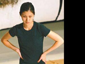 ��Ӣ�ų�Ů������ȫ���4���쵼��ǧ��