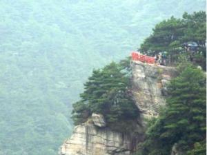 ®ɽ���±����������ġ�����ͷ������ע��ͼ�� 