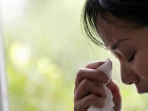 ����Ů��˯��ʱͻȻ������� ���ѣ�����������Բ�ʹ��߾���