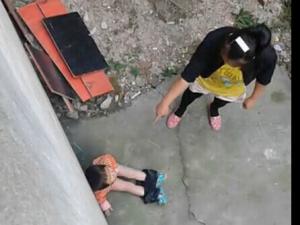 ����Ů�Ӵ�С����Ƶ����ŭ ����¶���屻ȭ����߾�����