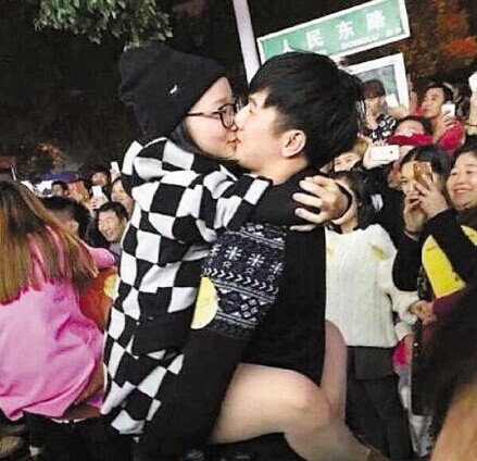 �������Ǳ����ֳ����ұ���ͣ �ֳ���߶�ͼ�ع�