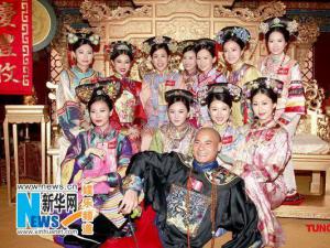 ����а�̽�����ӵʮ�ࡰ˫�޵��¡� �Գƻʵ�ƭ��ƭɫ