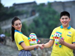 ��������ʹ������ǽ�������²ۣ�Ũױ������С�֡����ഺ��