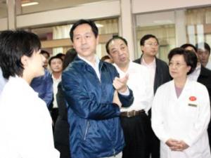 ������Ϊһ��ҽ����Ա����