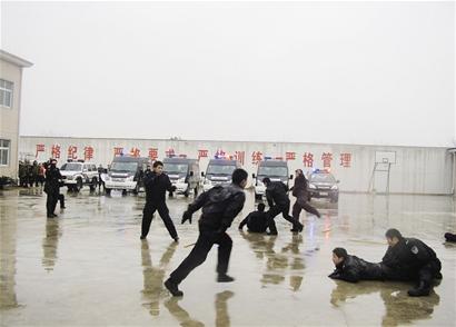 ͼ�ģ���ί��ǽ�ǰ��Ħ�ؾ�����