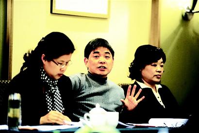 �������⼤������ίԱ��ͷ�Է籩����ͼ��