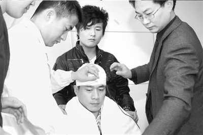 ̷��������ҽ��Ϊ��Ա��ױ