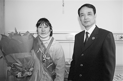 ����Ů���ٻ�����һ�ȹ�