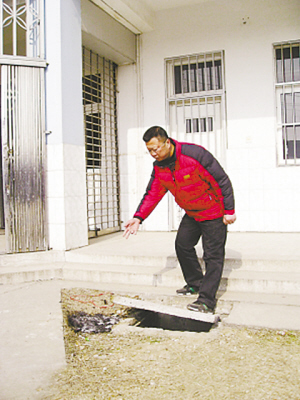 Ů��ʦ�ȷ�񿾮�ǲ���ֽ����