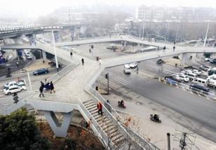 ������Ͷ2.5�ڽ���33����������