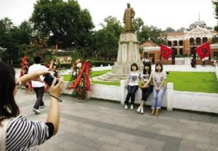 ��¥����ױ��ӭ�� ����1200�˲ι�