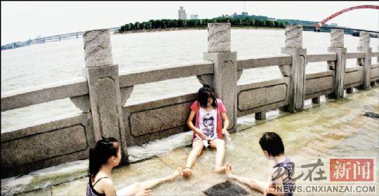 ��峬98��Ͽ��ӭ��������ˮ