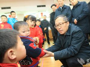 ��������һ����ο�ʹ²ж�ͯ