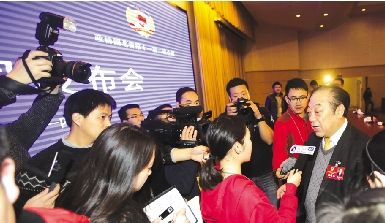 3�½��ſ������������� ����ȡ��һ̥׼��֤