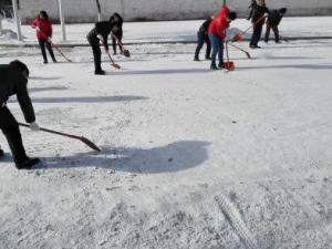 �人��������8000����������·����ɨѩ 