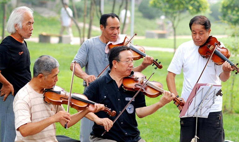 �������꽫�ƶ������˾ӻ�������