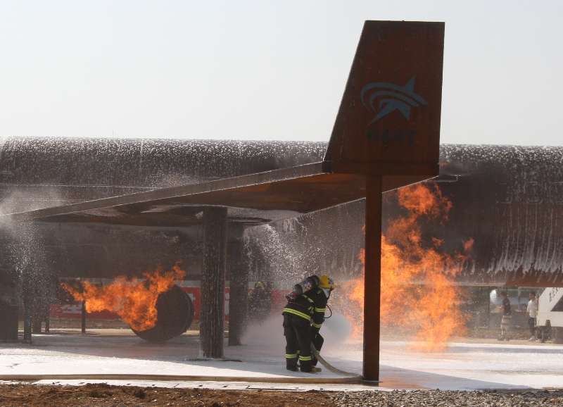 �й���������737-800���� 1:1ʵѵϵͳ���人��ӻ�������