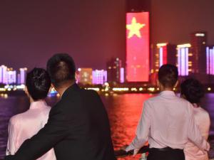 ���λý��ǡ��ƹ⶯��ȫ�������չ� 12����Ʒ�� ���쳤��ÿ�����������İ���Ͷ��������