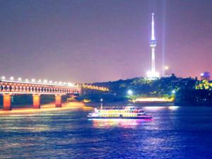 �人���λý��ǡ��ƹ���ȫ����������������Ʒ