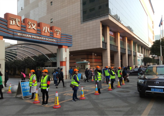 �人�׸������桰��ѧ�ڡ����� ���޲�Ϩ�������ѧ��